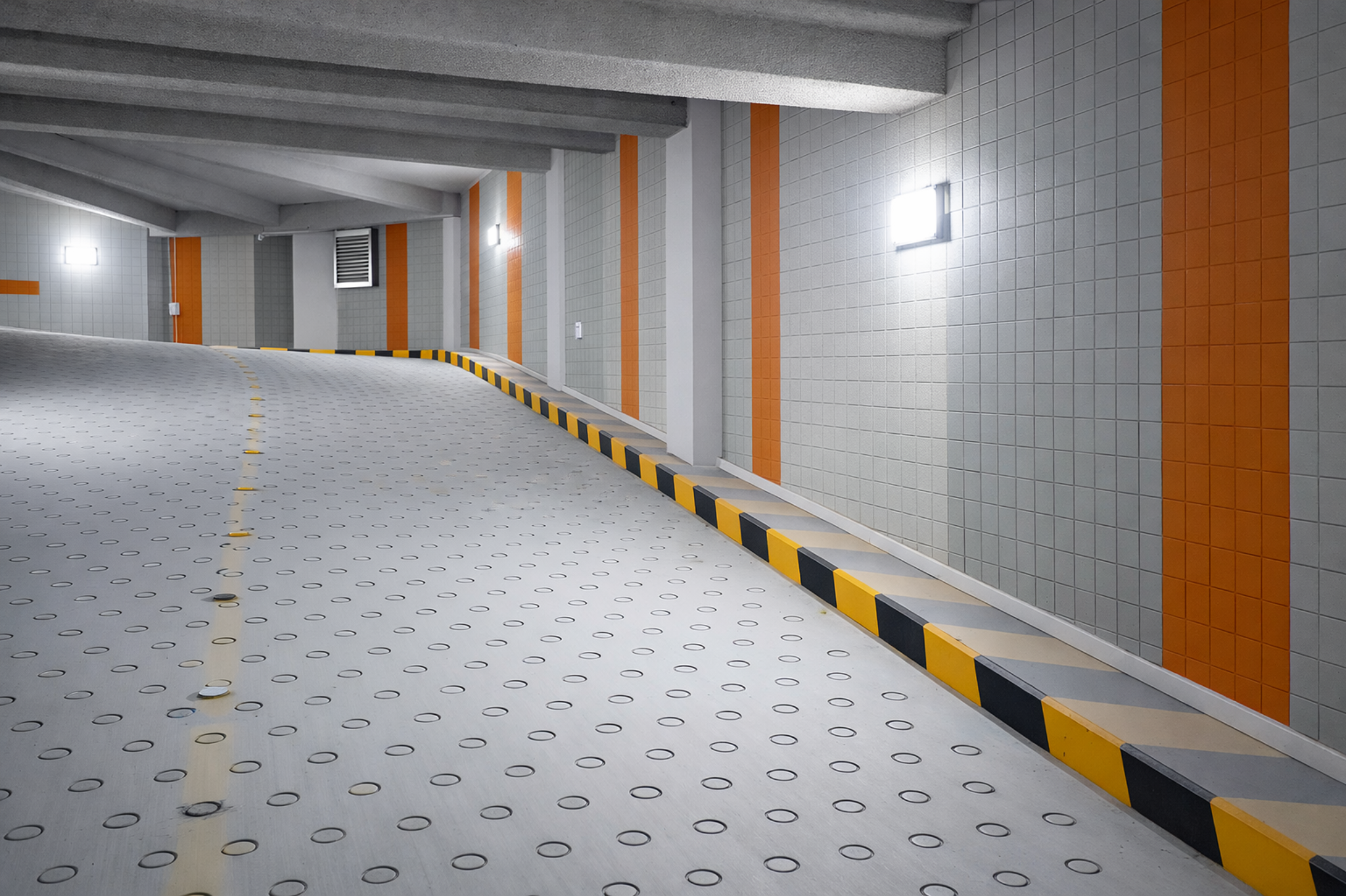 P.V.C 벽체 배수판 시공 사례 (램프)